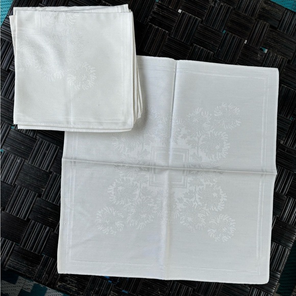 5 Soft White Damask Vintage Napkins. 16.5”sq.1950c. Mid Century Modern Tableware - Picture 3 of 10
